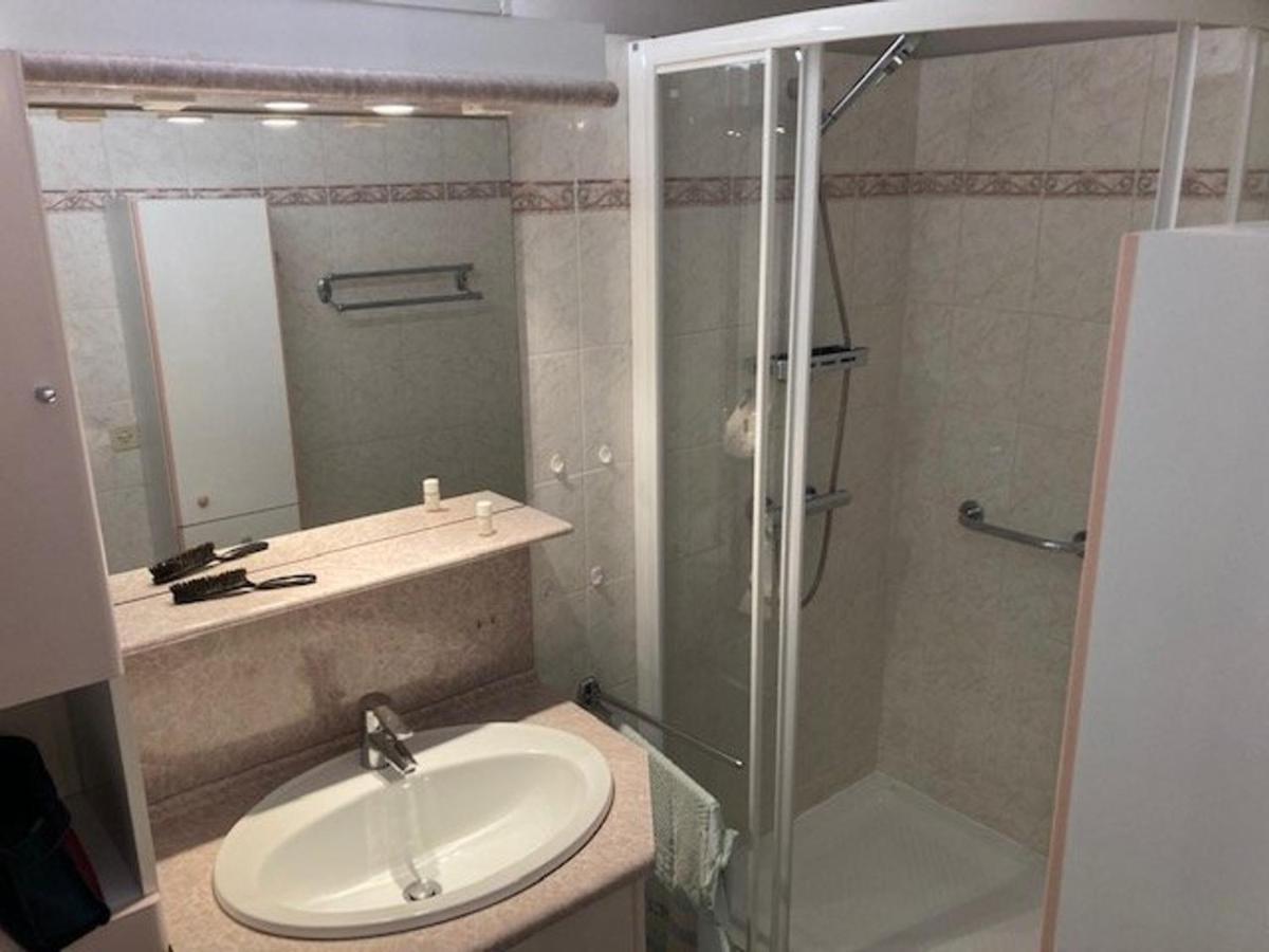 Bel Appartement Au Lavandou Avec Terrasse Et Vue Mer - Fr-1-308-167 Le Lavandou Eksteriør billede